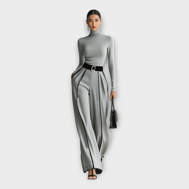 Elegantan kombinezon minimalističke estetike