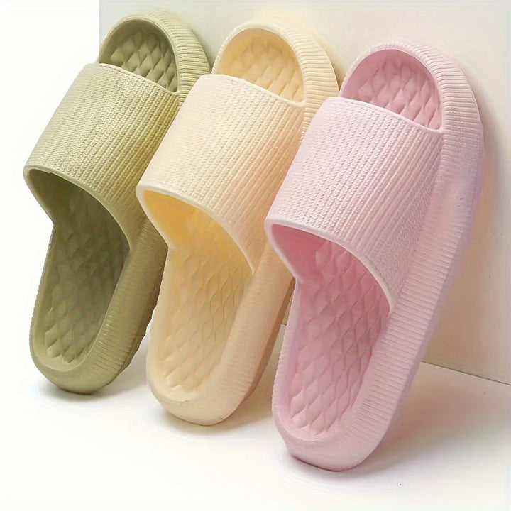 Ljetne slip-on sandale s debelim đonom