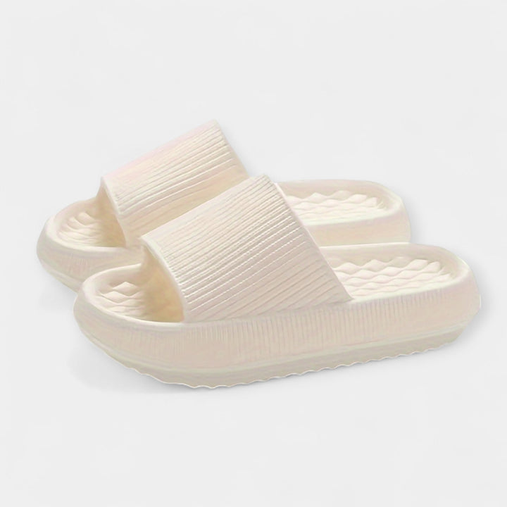 Ljetne slip-on sandale s debelim đonom