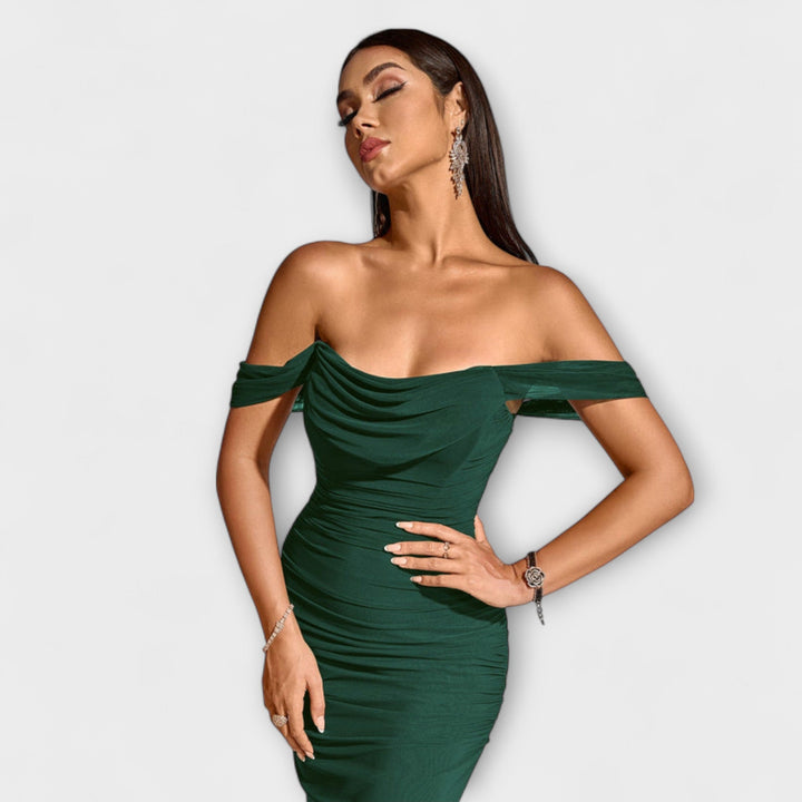 Bodycon haljina s otkrivenim ramenima i volanima