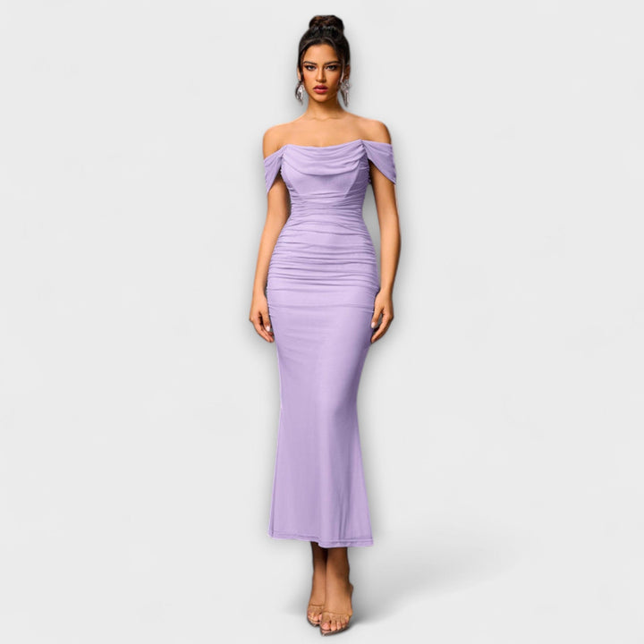 Bodycon haljina s otkrivenim ramenima i volanima