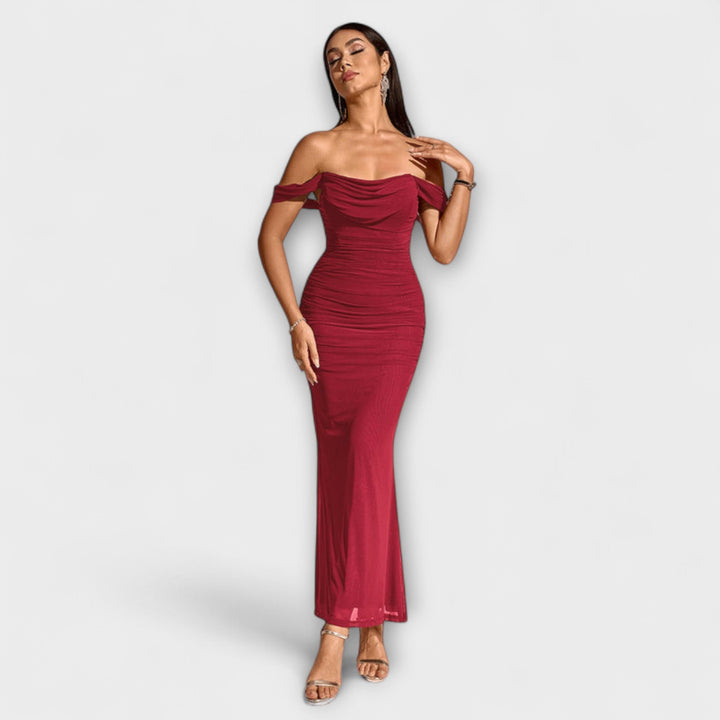 Bodycon haljina s otkrivenim ramenima i volanima