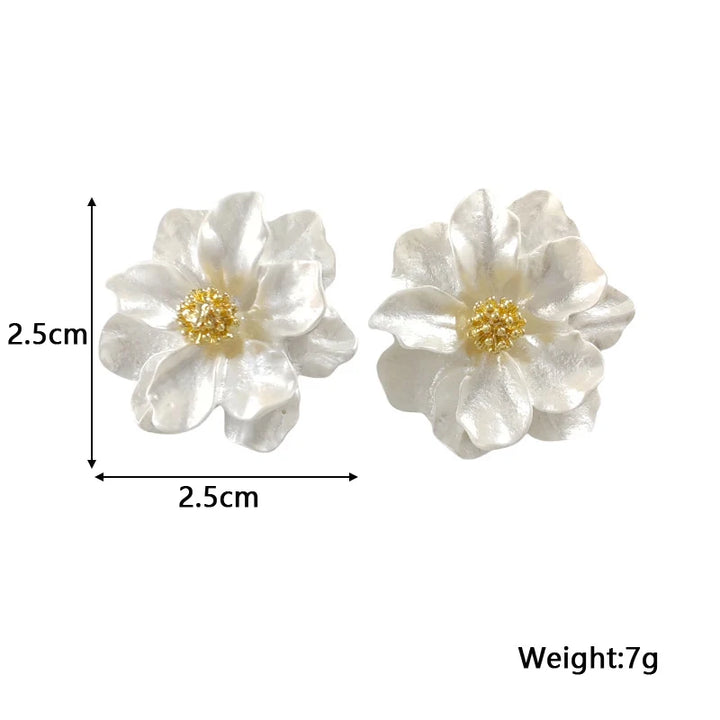 Naušnice Blommörhängen od Bijelog Akrila